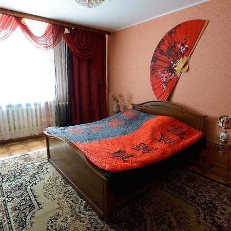 Apartment Krasnoarmeyskaya 100 布良斯克 外观 照片